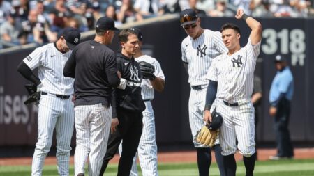 Yankees' Anthony Volpe avoids the worst, for now, after injury scare Saturday vs. Rays