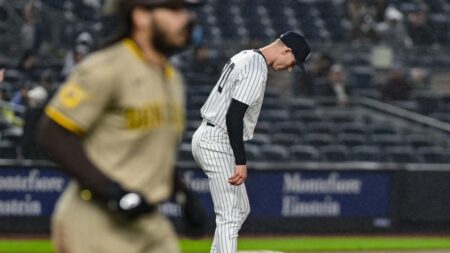 Yankees' bullpen lets late lead slip away in series opening 4-3 loss to Padres