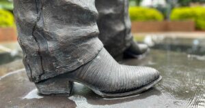 Hometown Earnhardt statue shows 'The Intimidator' as a favorite son first
