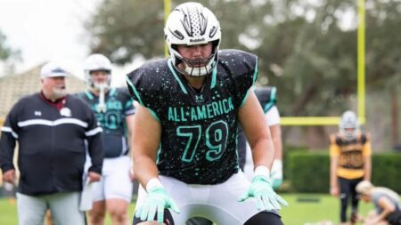 Recruiting battle for No. 1 OT Jackson Cantwell sizzles as Miami tries late push to overtake Georgia, Oregon