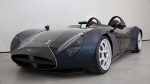 Of Course This Retro Italian Roadster Has a Cigarette Lighter