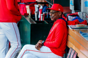 Angels manager Ron Washington erupts with laughter after Aaron Judge’s hat-tip following back-to-back intentional walks