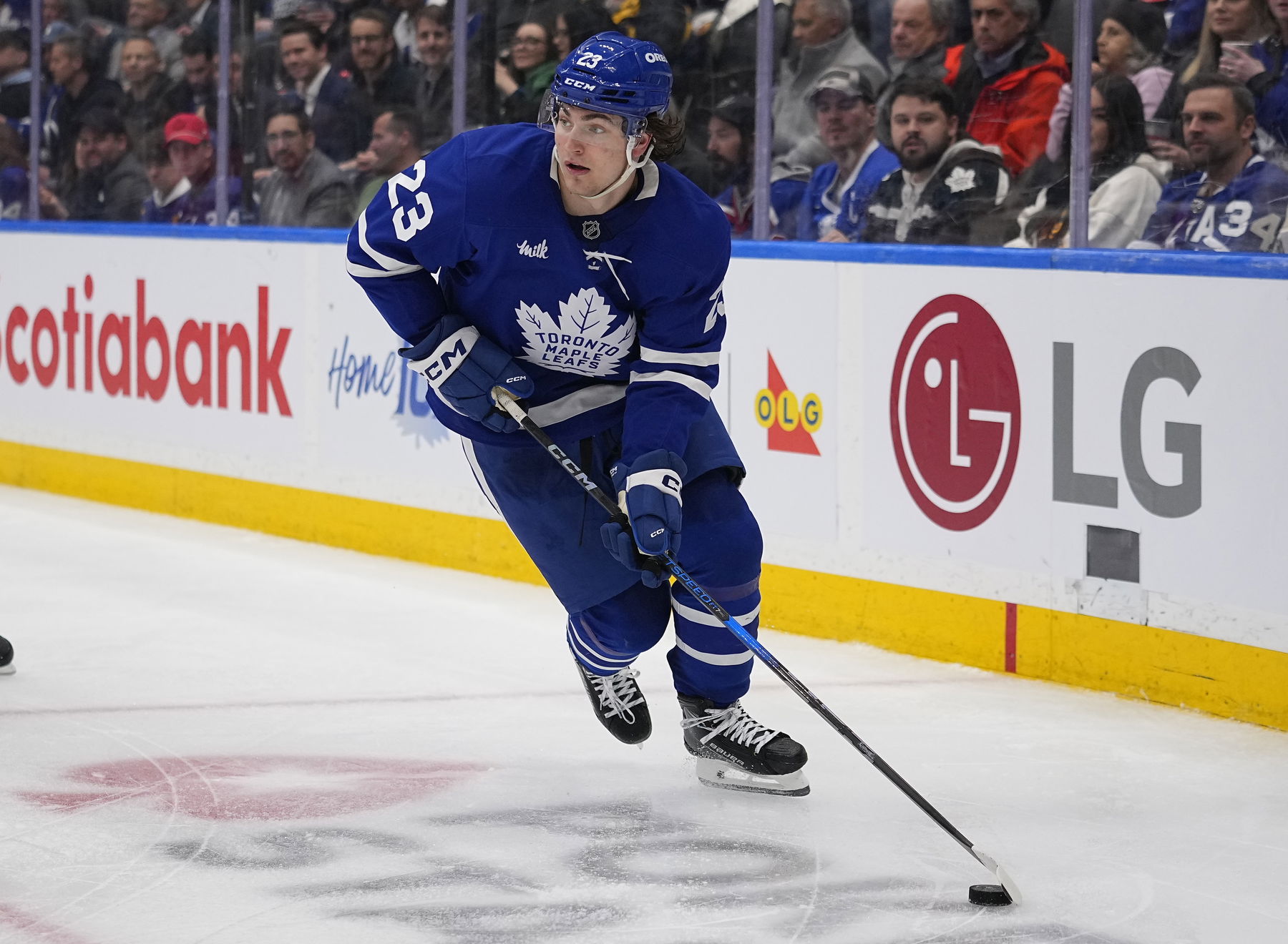 Knies’ Game-Winner Gives Maple Leafs 1-0 Series Lead Over Panthers