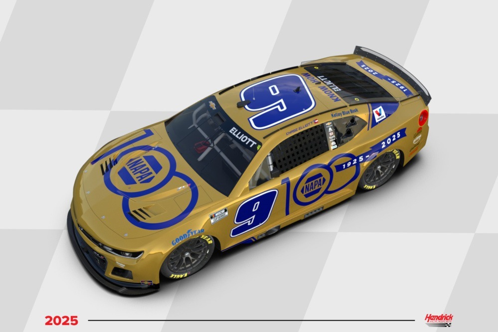 Chase Elliott gold paint scheme for Texas 2025