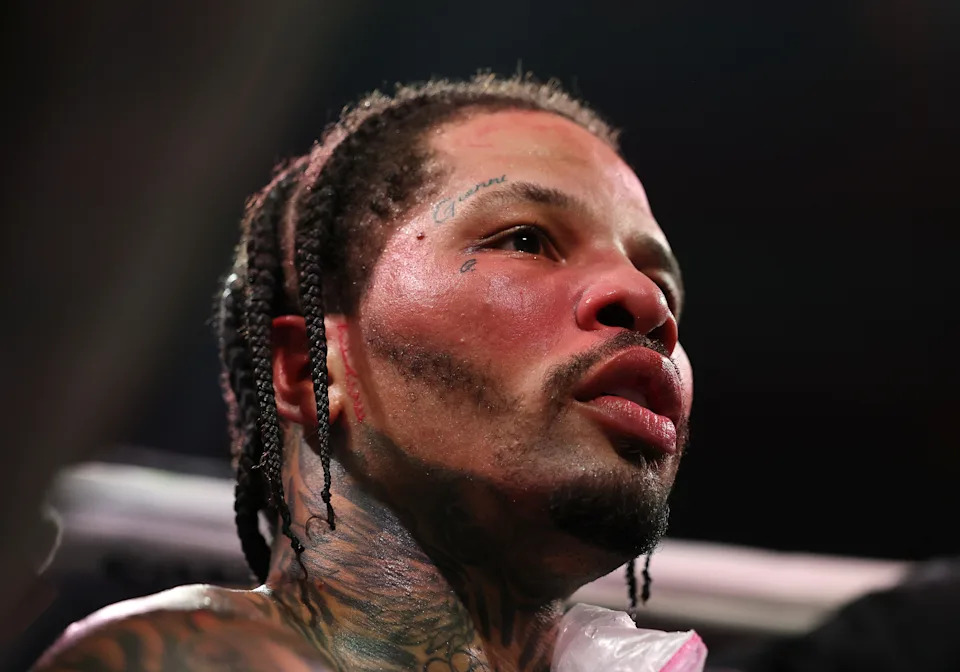 NEW YORK, NEW YORK - MARCH 01: Gervonta Davis looks on between rounds against Lamont Roach Jr. during their bout for Davis' WBA lightweight title at Barclays Center on March 01, 2025 in New York City. (Photo by Al Bello/Getty Images)