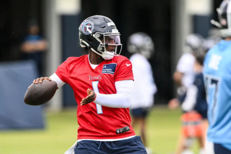 No. 1 pick Cam Ward signs rookie contract with Titans valued at .7M, fully guaranteed