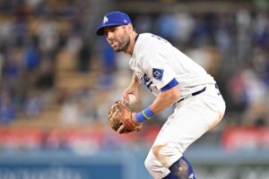 Dodgers designate Chris Taylor for assignment, parting ways with another veteran