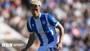 Lyle Taylor: Colchester open contract talks with striker