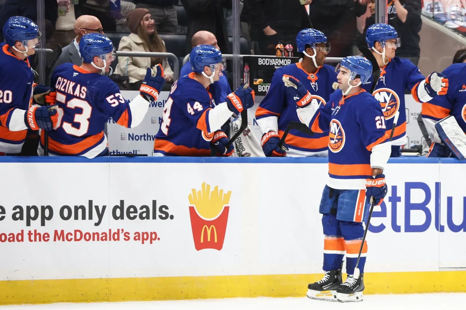 NHL Rumor Roundup: The Latest Islanders And Jets Speculation