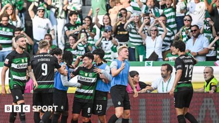 Sporting beat Guimaraes to retain Primeira Liga title