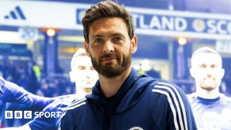 Gordon waits for further talks on Hearts future