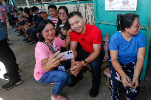 Manny Pacquiao returning to the ring after losing Philippines senatorial race