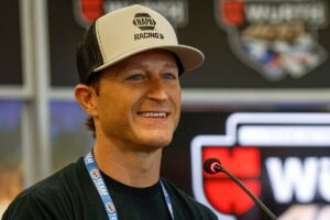 Kasey Kahne admits he misses NASCAR, gives update on future plans