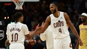 Cavaliers’ Darius Garland, Evan Mobley, De’Andre Hunter all available, playing in Game 3