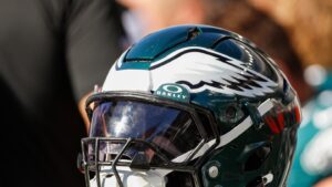 Eagles fifth-round LB Smael Mondon becomes first 2025 draft pick to sign contract
