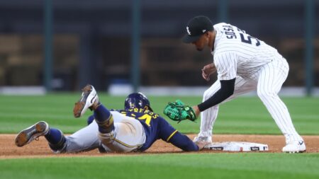 Brewers at White Sox Prediction: Odds, expert picks, starting pitchers, betting trends and stats for May 1