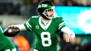 Aaron Rodgers drops a hint that he’ll be heading for Pittsburgh