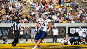 Patriots gave undrafted rookie Lan Larison a 5K guarantee