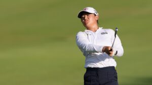 LPGA rookie Jenny Bae takes midway lead at difficult Mexico event