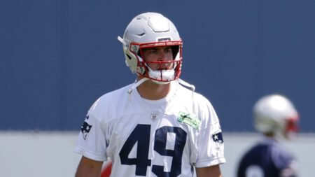 Dolphins sign LS Joe Cardona