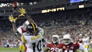 Santonio Holmes is the new receivers coach at Central State University