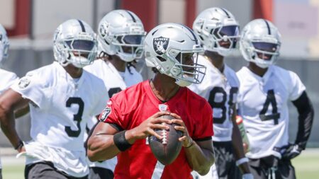 Chip Kelly has hit it off with Geno Smith, calling the quarterback “special”