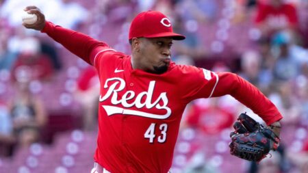 Los Angeles Dodgers acquire former All-Star reliever Alexis Díaz in trade with Cincinnati Reds