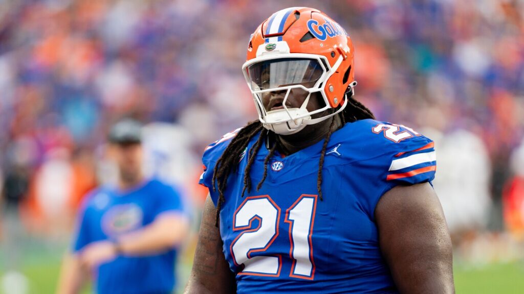 Buccaneers’ Desmond Watson says he has lost 27 pounds, is now down to 437