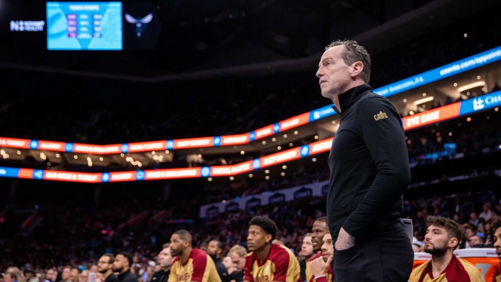 Cavaliers’ Kenny Atkinson wins NBA Coach of the Year, beating out previous Cavs coach Bickerstaff