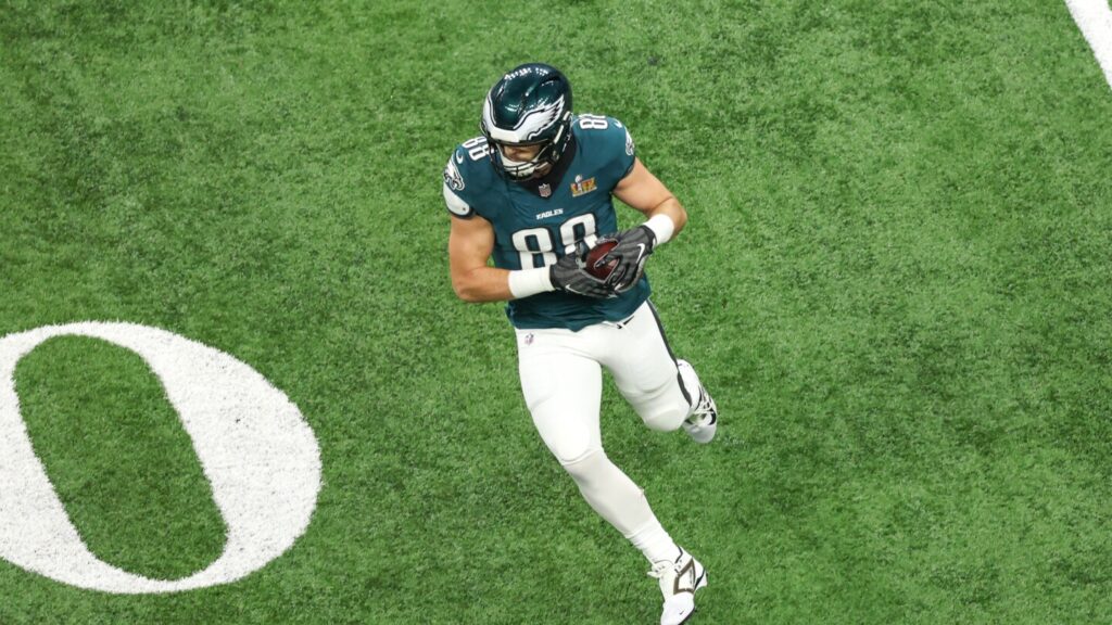 Eagles, Dallas Goedert close to agreement that will keep him in Philadelphia