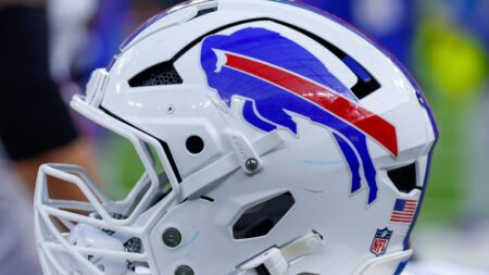 Bills waive WR Hal Presley III