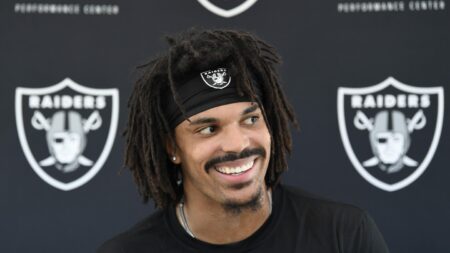 Raiders sign third-round pick Darien Porter