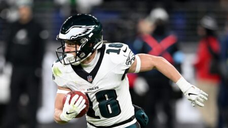 Rams sign WR Britain Covey