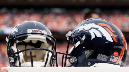 Broncos agree to terms with third-rounder Sai’vion Jones, fourth-rounder Que Robinson