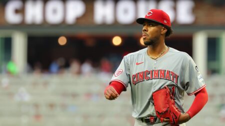 Reds right-hander Hunter Greene leaves game against Braves after only 3 innings with groin injury
