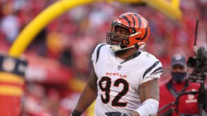 B.J. Hill in walking boot at Bengals workouts