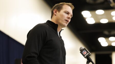 Kevin O’Connell wins the PFWA’s Horrigan Award for his professionalism with the media
