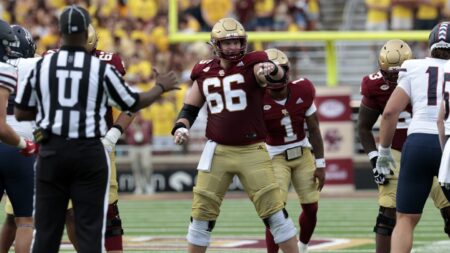 Eagles sign fifth-round pick Drew Kendall