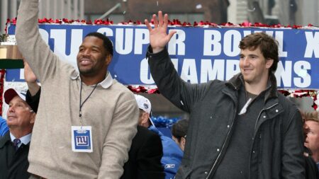 Michael Strahan, Eli Manning prepare competing bids for Giants’ minority stake