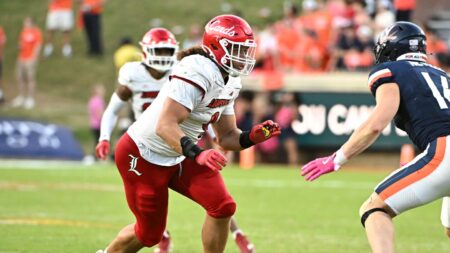 Chiefs sign third-rounder Ashton Gillotte, fourth-round pick Jalen Royals