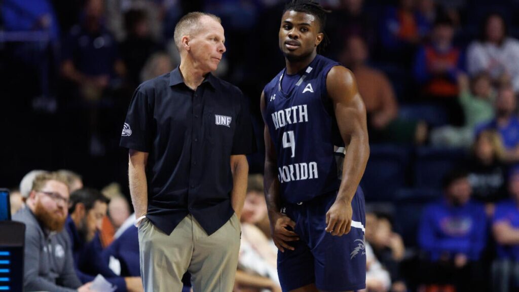 College basketball 2025 coaching changes: North Florida’s Matthew Driscoll takes assistant job at Kansas State