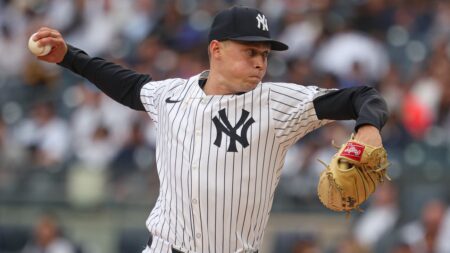 Yankees' bats can't overcome Will Warren's command issues in 7-5 loss to Rays