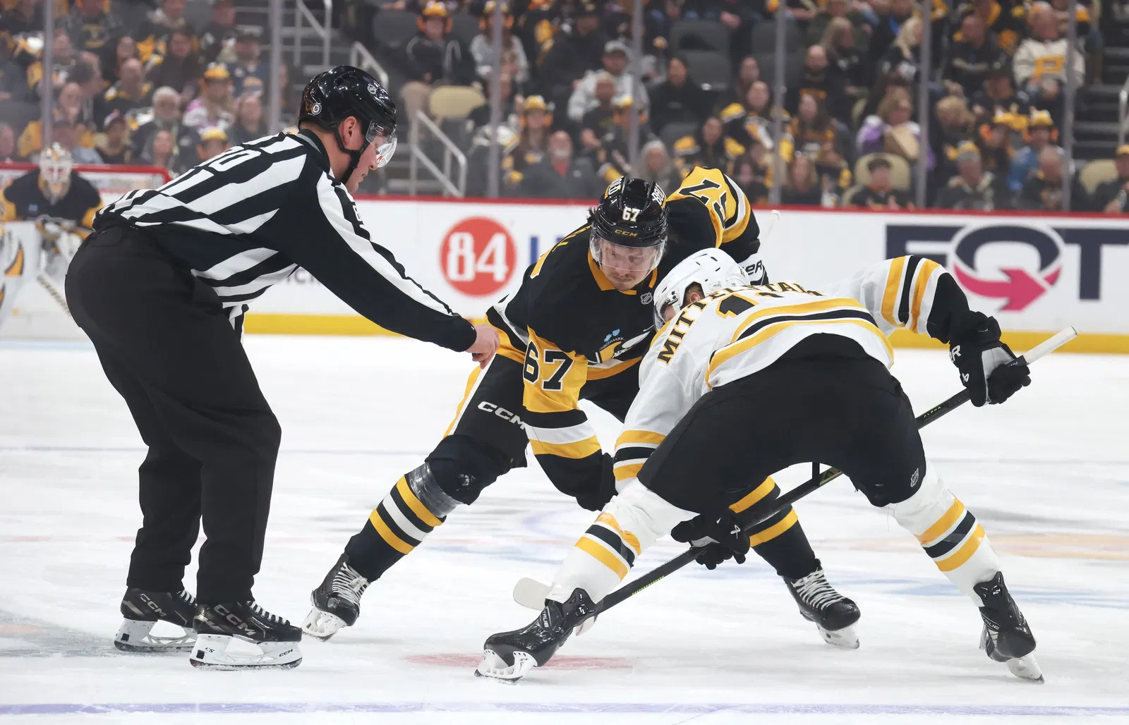 Penguins Trading Star Forward Would Come With Big Risk