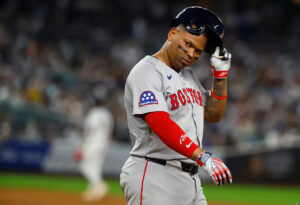 Red Sox reportedly deal Rafael Devers to Giants after position change dispute