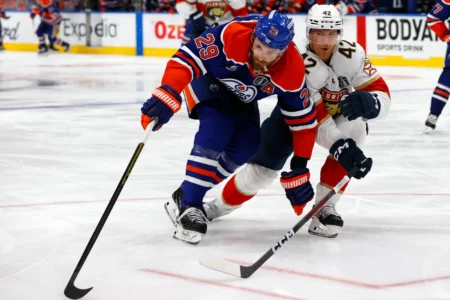 Three takeaways: Gus Forsling bounces back in big way, Sam Bennett loves playing on road