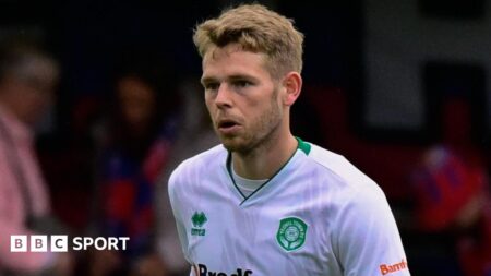 Harry Kite: Truro City sign midfielder on two-year deal