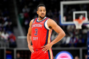 Report: Pelicans trading CJ McCollum, Kelly Olynyk to Wizards for package including Jordan Poole