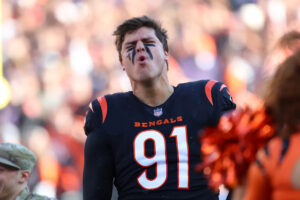 Bengals, Trey Hendrickson reportedly resume contract negotiations after edge rusher skipped minicamp