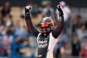 Shane van Gisbergen stuns in record 16+ second NASCAR Cup win in Mexico
