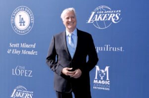 Will Mark Walter’s Dodgers success translate with the Lakers?